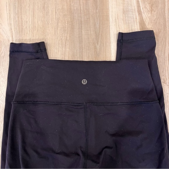 SIZE 8: Lululemon Leggings - Picture 5 of 6